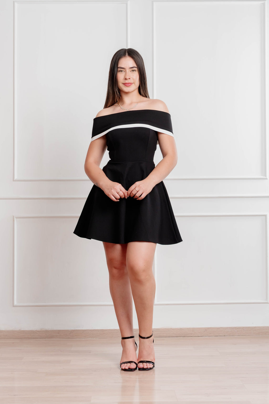 Vestido Sofia #18 Negro con pretina contraste