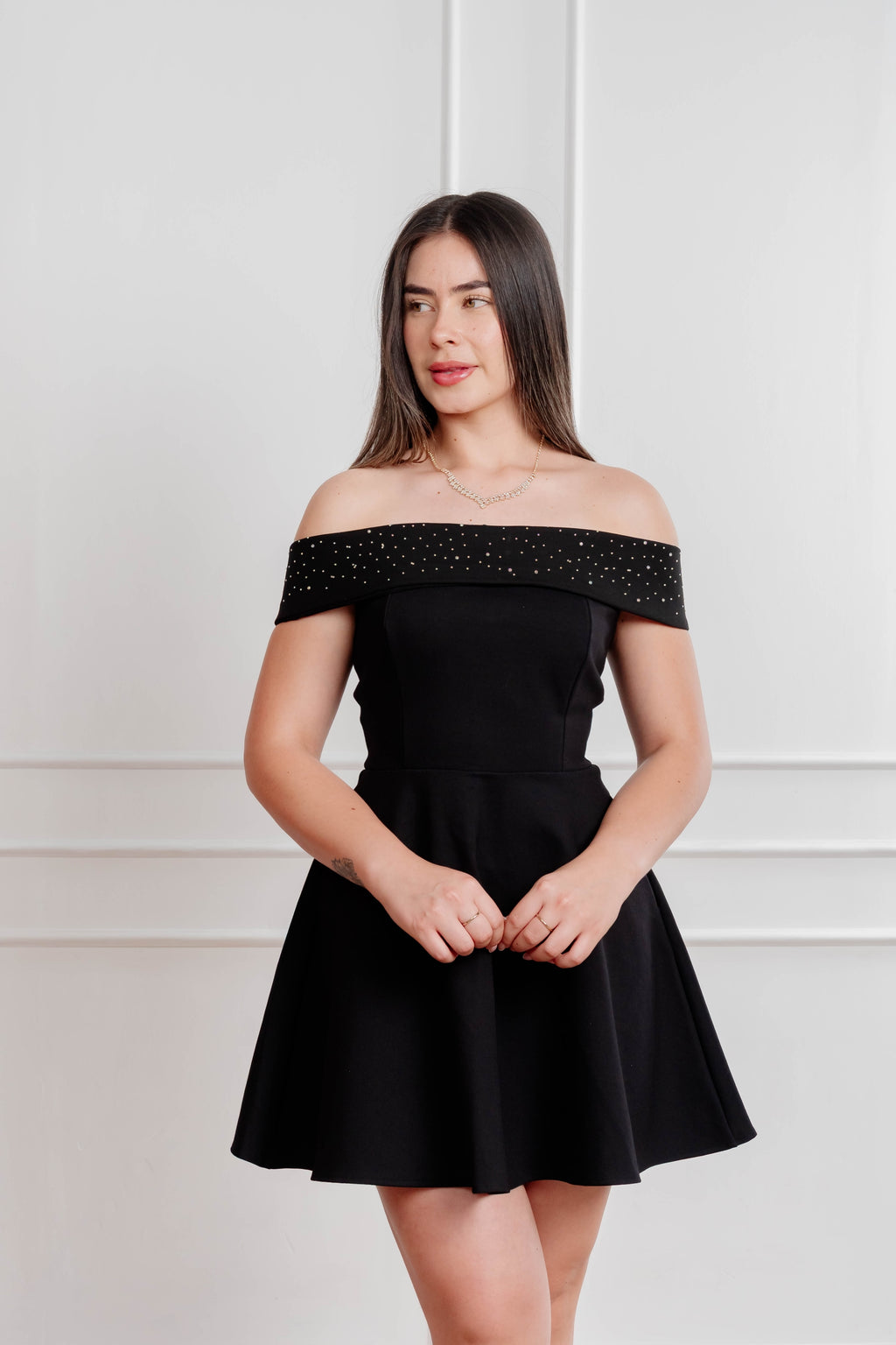 Vestido Sofia #18 Negro con pretina brillante