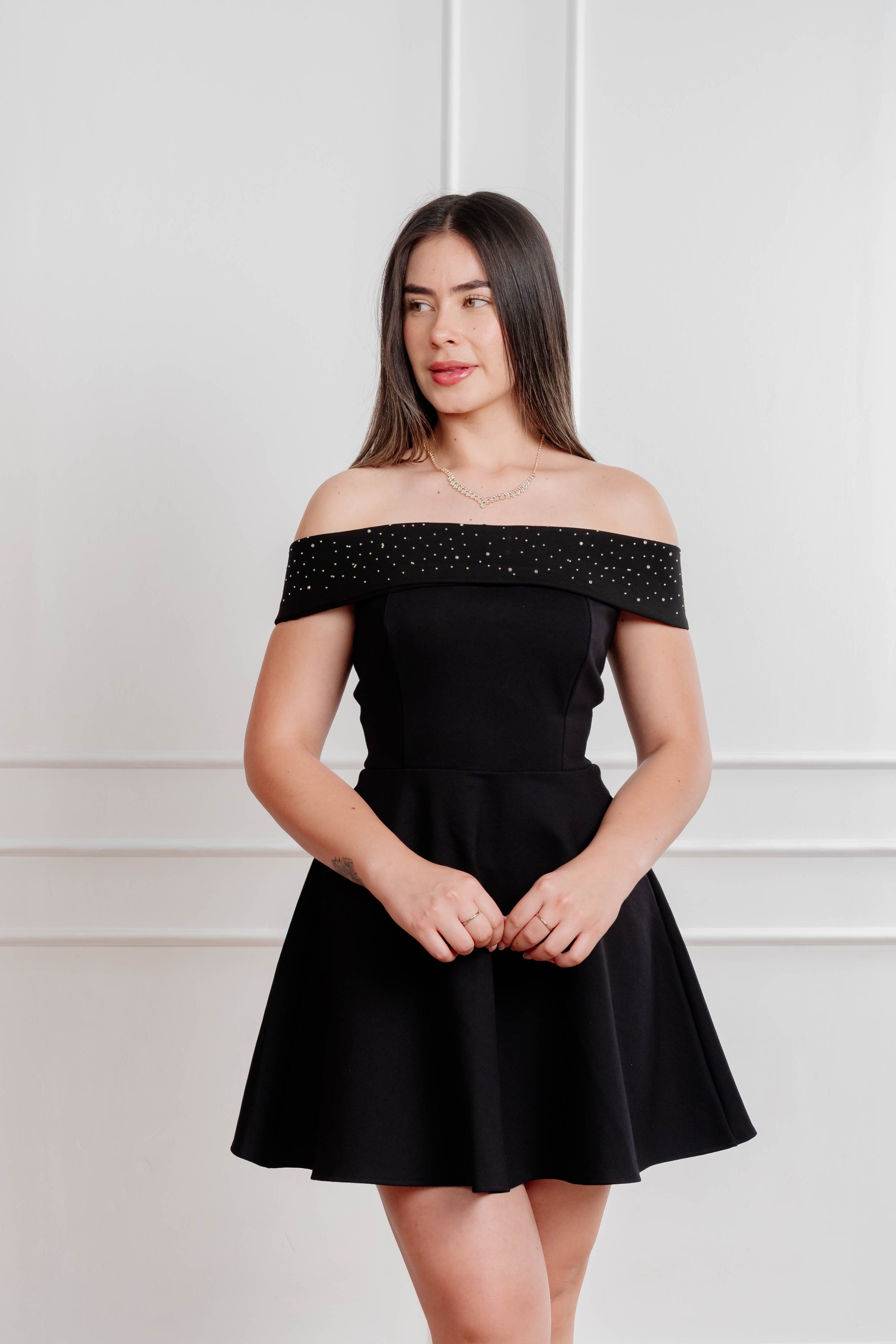 Vestido Sofia #18 Negro con pretina brillante