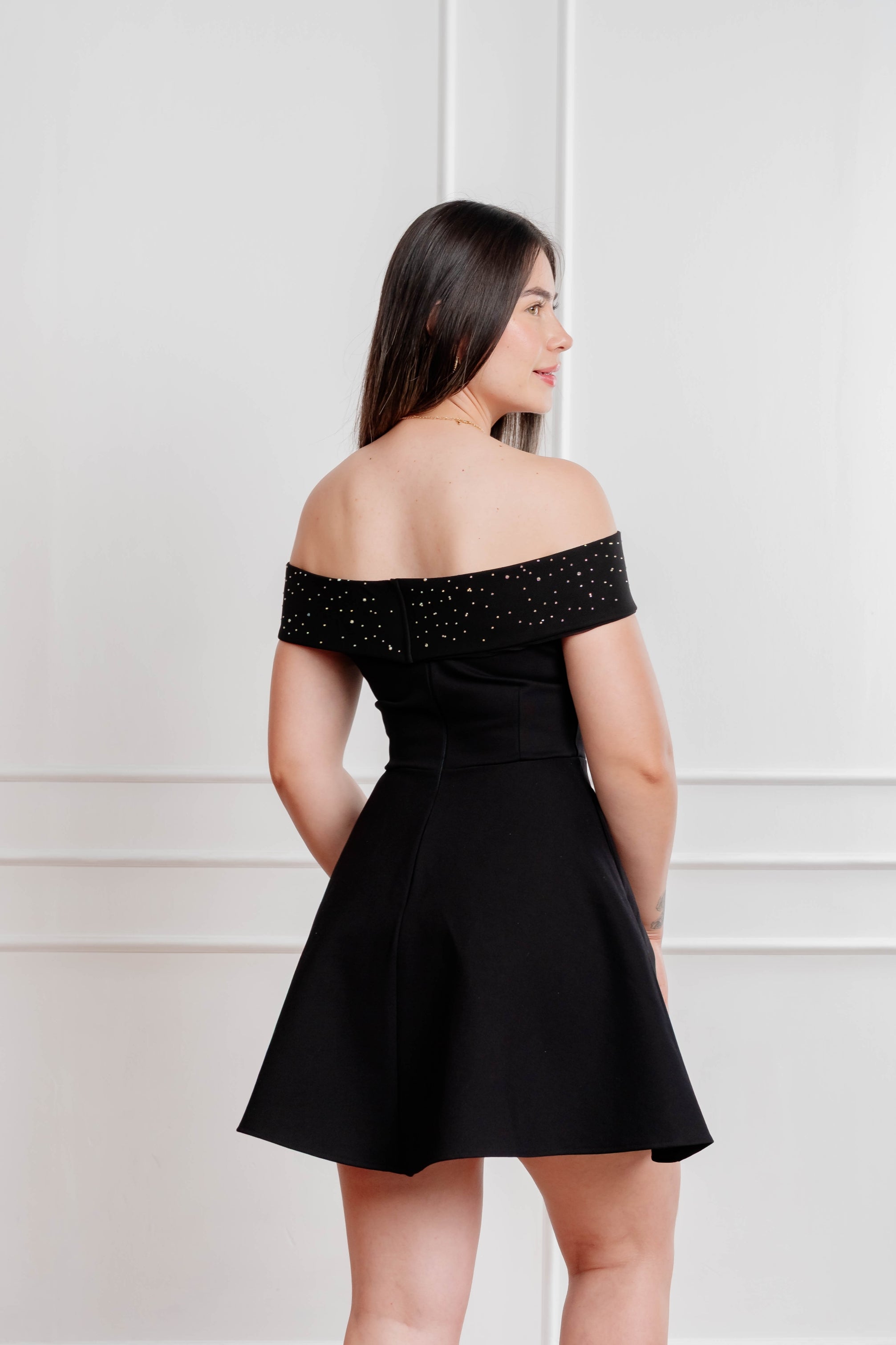 Vestido Sofia #18 Negro con pretina brillante